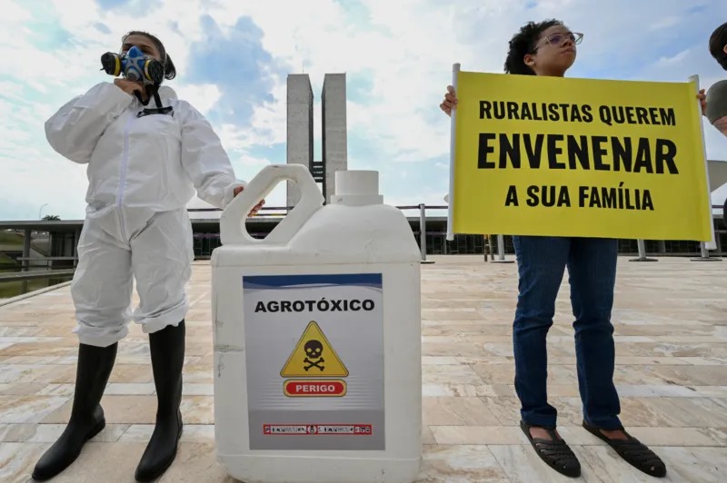 Agrotóxicos no Brasil: uma herança colonial e os desafios da resistência agroecológica 3